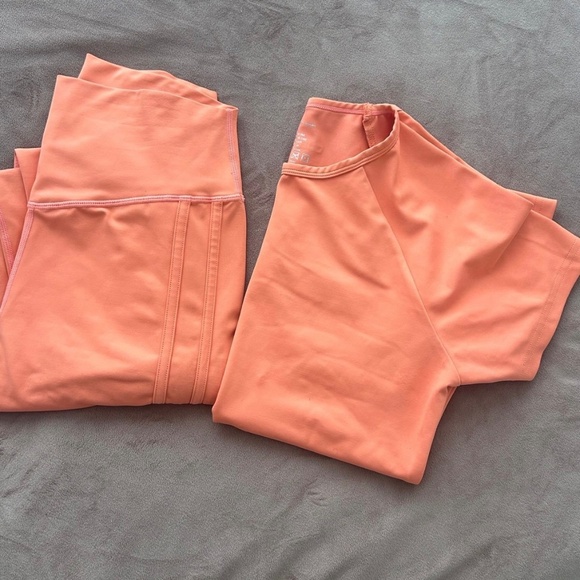 Cuban Fit Workout set - Picture 2 of 5